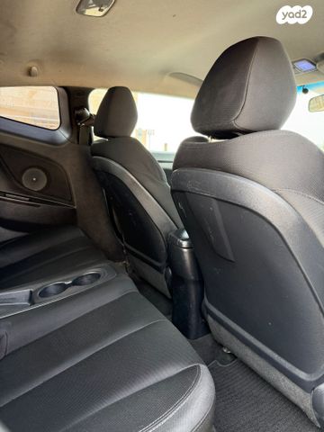 יונדאי ולוסטר