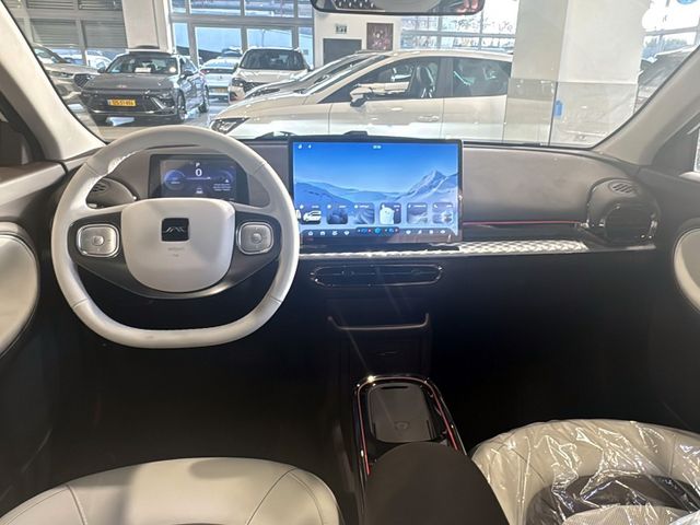 ג׳יי.איי.סי 30