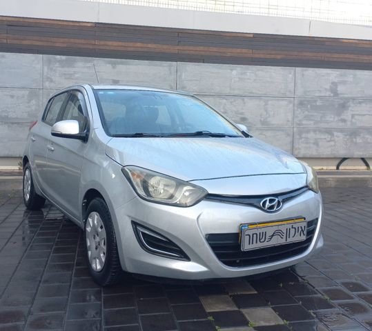 מודעת רכב יונדאי i20