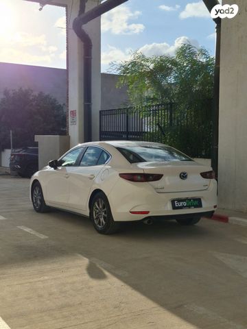 מאזדה 3