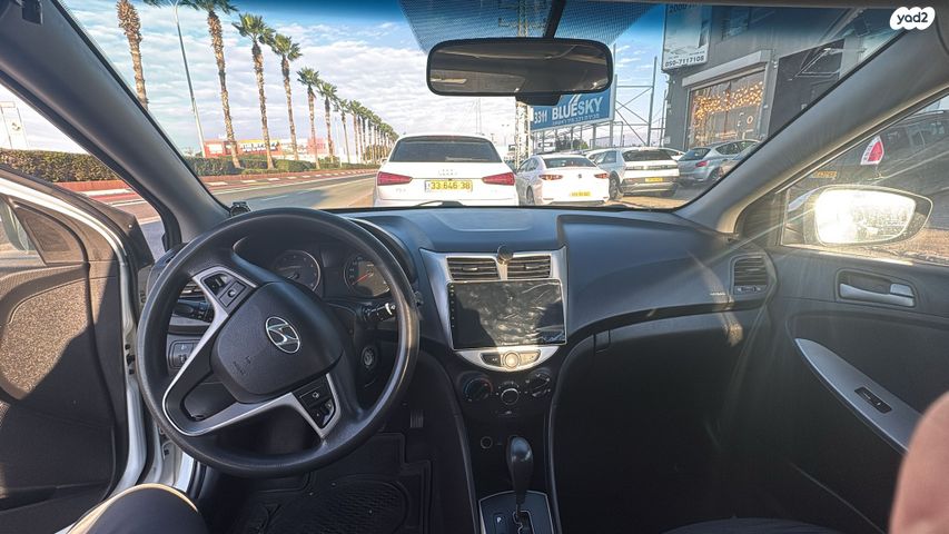 יונדאי אקסנט i25