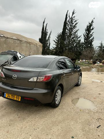 מודעת רכב מאזדה 3