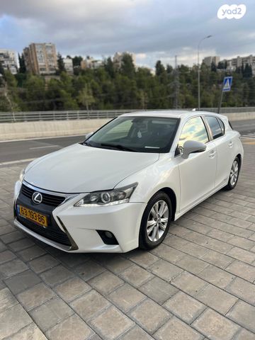 מודעת רכב לקסוס CT