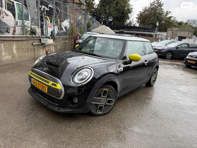 מודעת רכב מיני קופר SE (חשמלית)