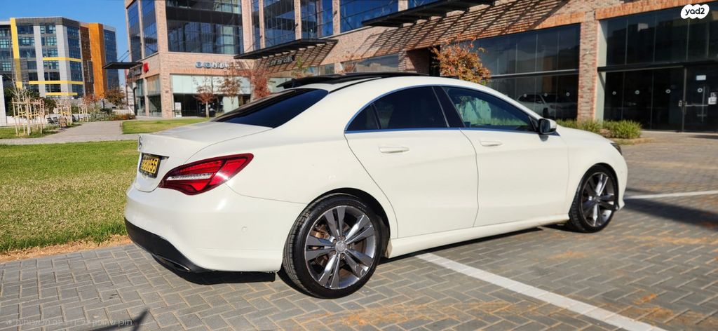 מודעת רכב מרצדס-בנץ CLA 2