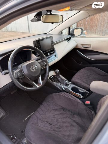 טויוטה קורולה