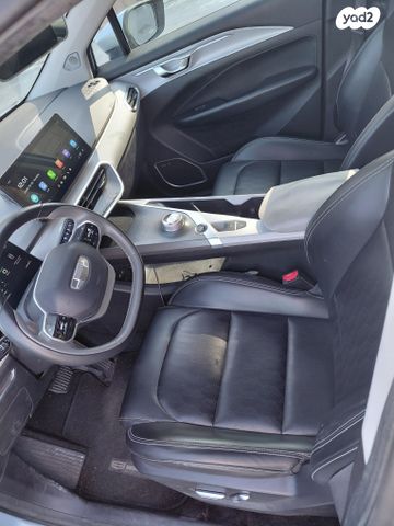 ג׳ילי Geometry C