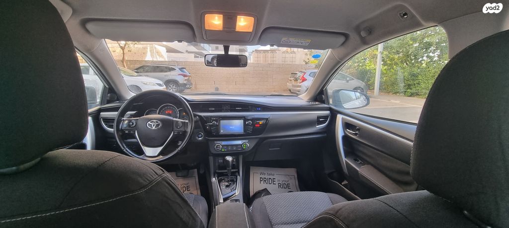 טויוטה קורולה