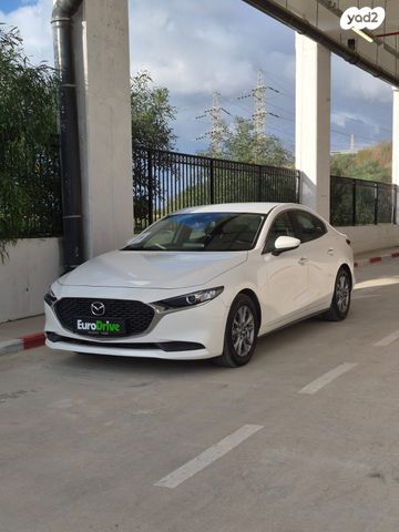 מודעת רכב מאזדה 3