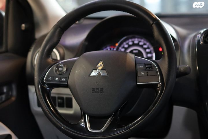 מיצובישי אטראז'