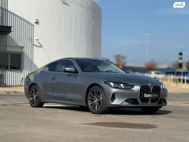 מודעת רכב ב מ וו סדרה 4