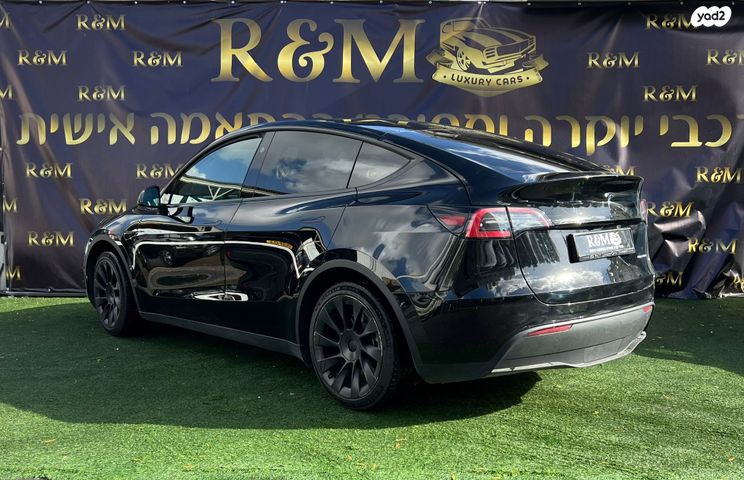 מודעת רכב טסלה מודל Y 2