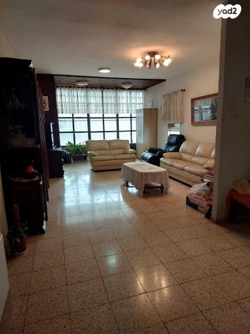 מורדי הגטאות 17