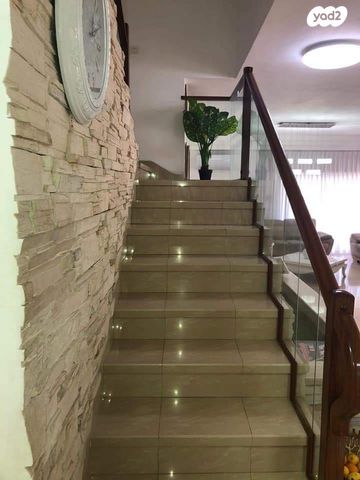 דו משפחתי, משה שרת 90, שאר העיר, עפולה