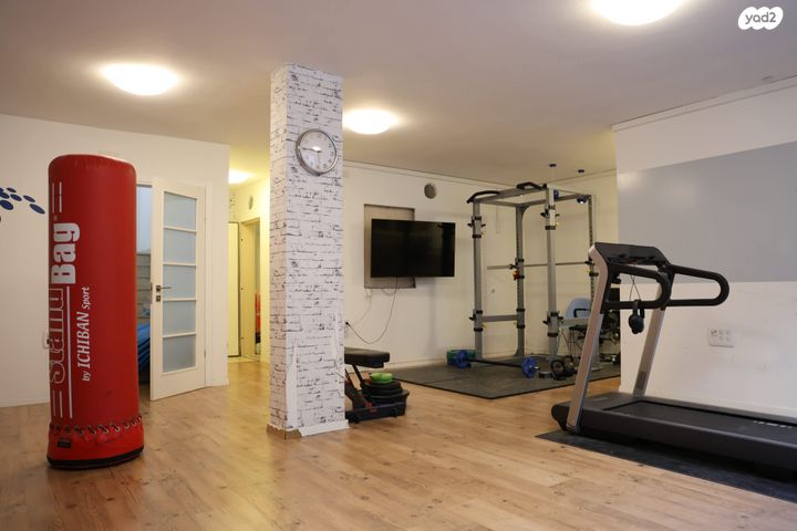 דו משפחתי, הפלמ"ח 11, אלון, רמת השרון