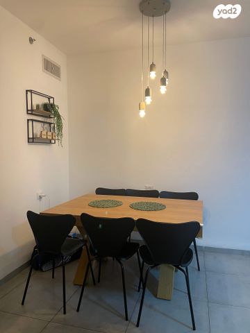 דירה, דוכיפת 11, רמות יצחק, נשר