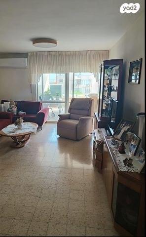 דירה, זלמן שז"ר 20, קרית ים  א', קרית ים