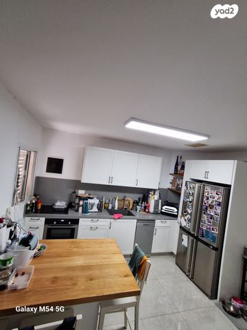 דו משפחתי, מודיעין 2, נאות המכבים, גן יבנה