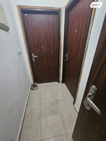 דירה, דרך זאב ז'בוטינסקי 135, יסודות, בני ברק