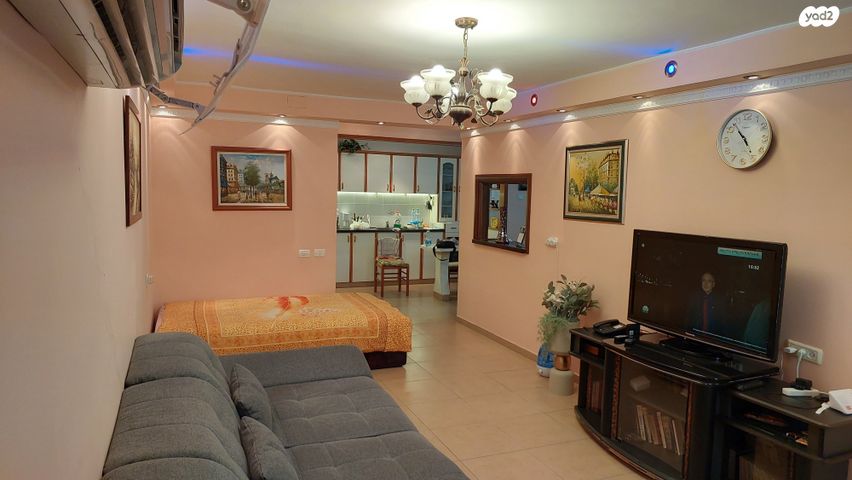 הנרייטה סולד 10