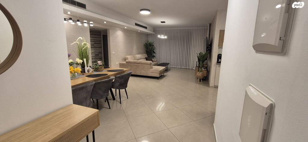 ביכורי ענבים 35