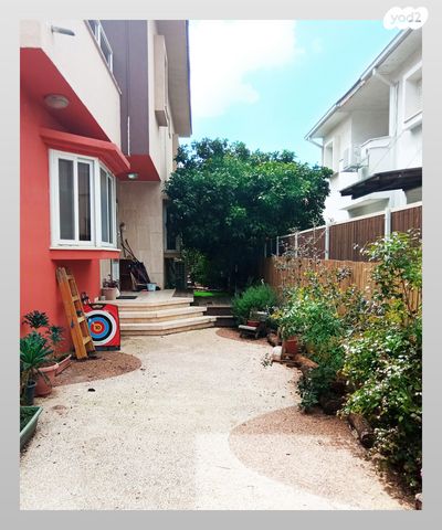 דו משפחתי, סמטת יקינטון 3, יפה נוף, פרדס חנה כרכור