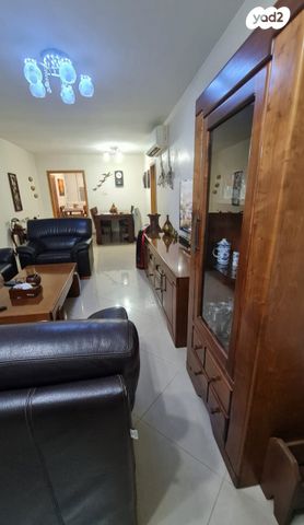 דירה, יוספטל 66, דרום מערב ותיק, בת ים