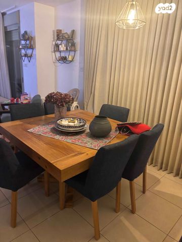 דירה, שדרות מקס ואמפרו שיין 10, רחובות החדשה, רחובות