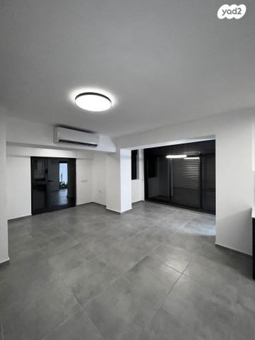 דירה, הרב הרצוג 79, גבעת הורדים, רסקו, ירושלים