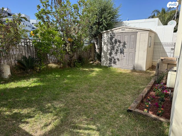 דו משפחתי, הבר 20, גן יבנה מערב, גן יבנה