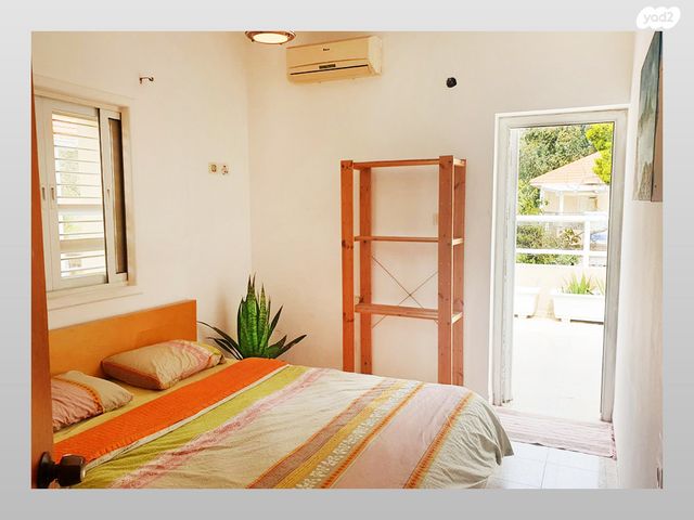 דו משפחתי, סמטת יקינטון 3, יפה נוף, פרדס חנה כרכור