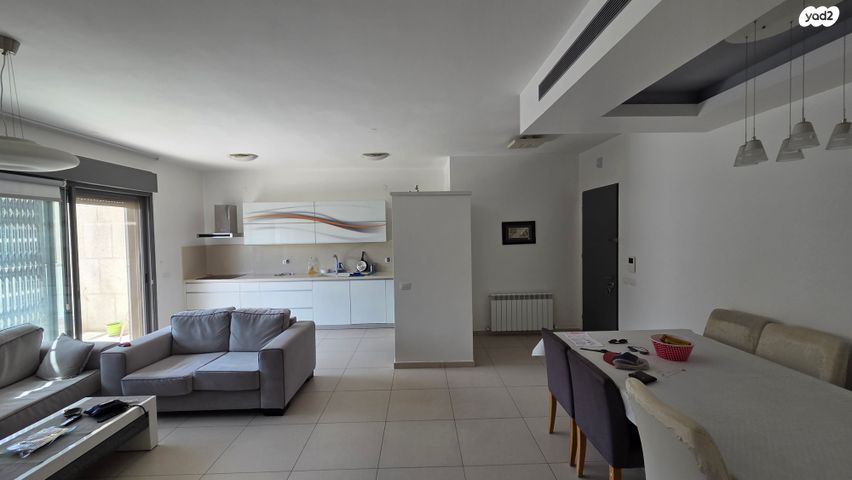 קוסטה ריקה 79