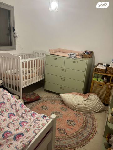 דירה, שדרות מקס ואמפרו שיין 10, רחובות החדשה, רחובות