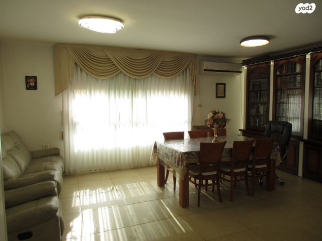 דירה, אהבת ישראל 42, כוכב יעקב, כוכב יעקב