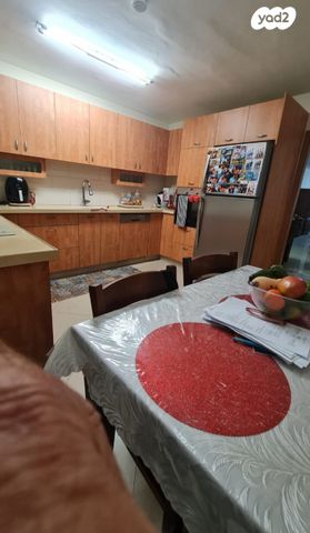 דירה, יוספטל 66, דרום מערב ותיק, בת ים