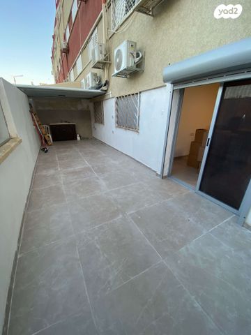 דירת גן, כובשי אילת 106, ממשית, דימונה