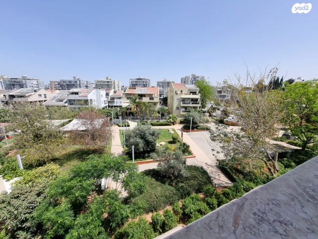 דופלקס, יהודה רגוניס 9, רמב"ם, ראשון לציון