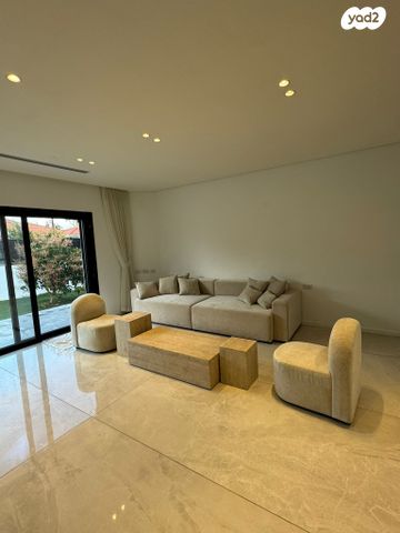 בית פרטי/ קוטג', דורשי ציון 8, נווה חיים, חדרה