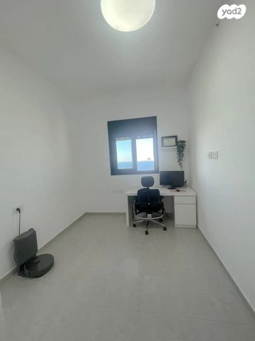 דירה, הקוממיות 16, דרום חדש, פארק הים, בת ים