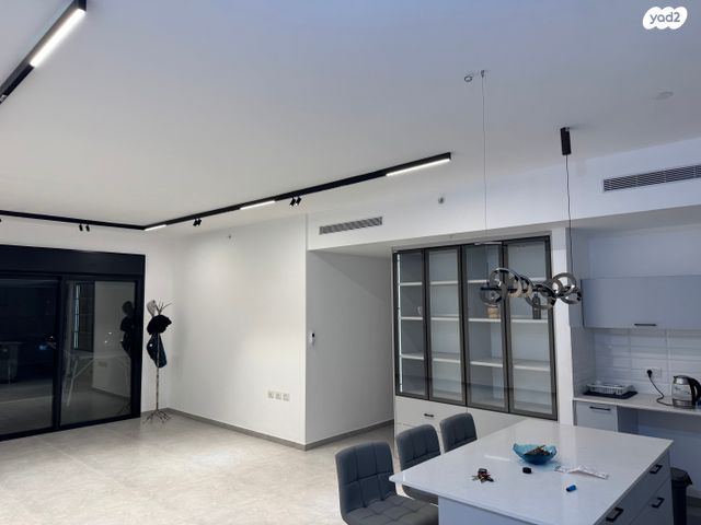 אמנון ליפקין שחק 1