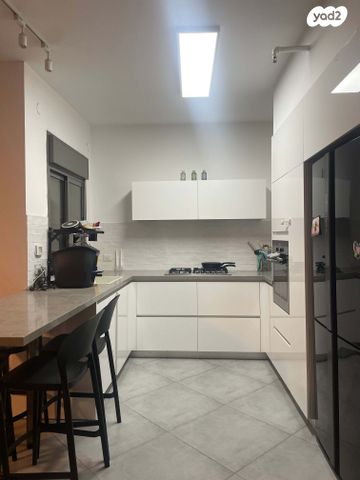 דירה, דוכיפת 11, רמות יצחק, נשר