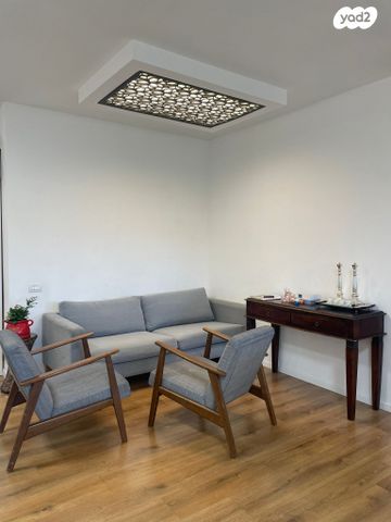 דירת גן, סביון 30, הפרחים, חריש