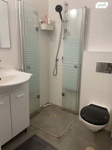 דירה, דוכיפת 11, רמות יצחק, נשר