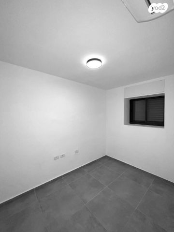 דירה, הרב הרצוג 79, גבעת הורדים, רסקו, ירושלים