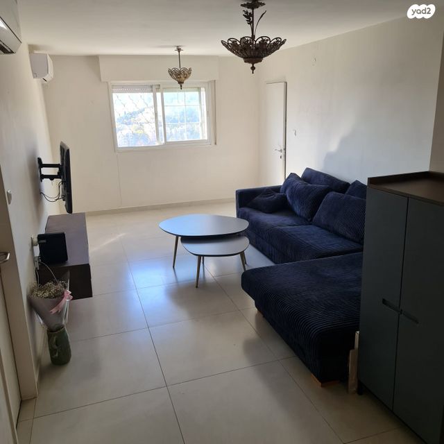 דירה, עולי הגרדום 14, ארמון הנציב, תלפיות מזרח, ירושלים