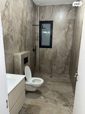 גג/ פנטהאוז, יהושע חנקין 81, מרכז העיר, עפולה