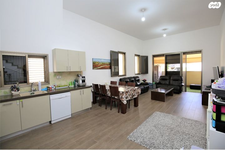 דופלקס, יהודה רגוניס 9, רמב"ם, ראשון לציון