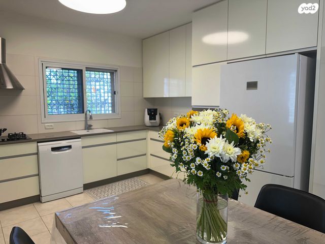 דו משפחתי, הבר 20, גן יבנה מערב, גן יבנה