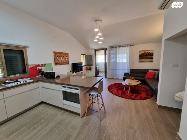 דופלקס, יהודה רגוניס 9, רמב"ם, ראשון לציון