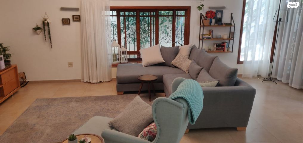 דו משפחתי, הגליל 1, רמז, מערב ותיק, ראשון לציון